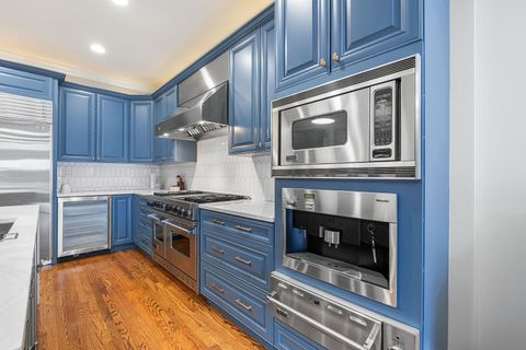 Tiny photo for 2733 N Southport Avenue #1, Chicago, IL 60614 (MLS # 12644490)