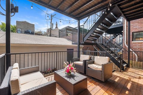Tiny photo for 2733 N Southport Avenue #1, Chicago, IL 60614 (MLS # 12644490)