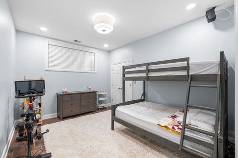 Tiny photo for 2733 N Southport Avenue #1, Chicago, IL 60614 (MLS # 12644490)
