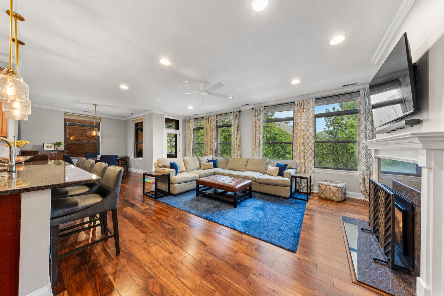 1908 W Irving Park Road 201