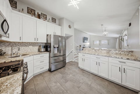 Tiny photo for 168 SIOUX Avenue, Carpentersville, IL 60110 (MLS # 12682011)