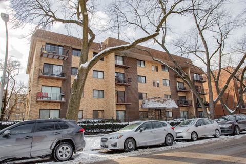 1629 W Greenleaf Avenue 202 Chicago IL 60626