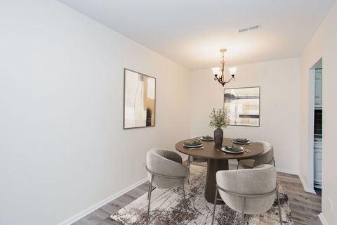 Tiny photo for 1629 W Greenleaf Avenue #202, Chicago, IL 60626 (MLS # 12558531)