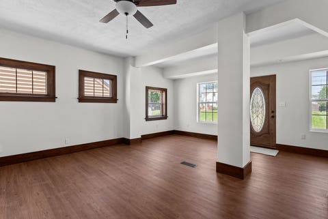 Tiny photo for 2301 Elm Street, Davenport, IA 52803 (MLS # 12724283)