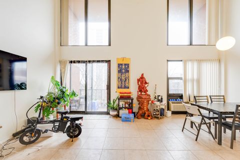 Tiny photo for 2941 S Michigan Avenue #504, Chicago, IL 60616 (MLS # 12584049)