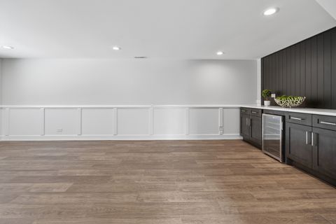 Tiny photo for 15554 S Park Avenue, South Holland, IL 60473 (MLS # 12548355)