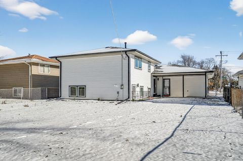 Tiny photo for 15554 S Park Avenue, South Holland, IL 60473 (MLS # 12548355)