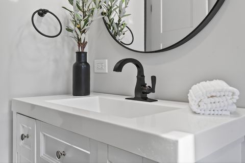 Tiny photo for 15554 S Park Avenue, South Holland, IL 60473 (MLS # 12548355)