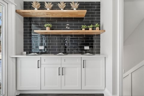 Tiny photo for 15554 S Park Avenue, South Holland, IL 60473 (MLS # 12548355)