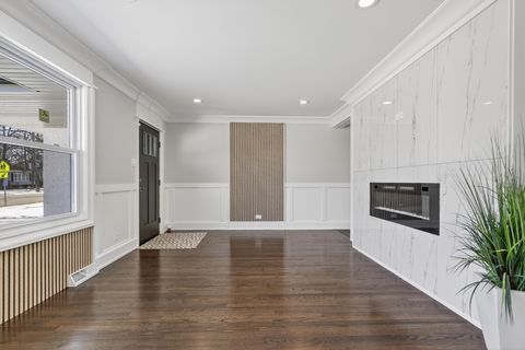 Tiny photo for 15554 S Park Avenue, South Holland, IL 60473 (MLS # 12548355)