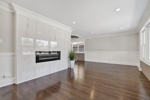 Tiny photo for 15554 S Park Avenue, South Holland, IL 60473 (MLS # 12548355)