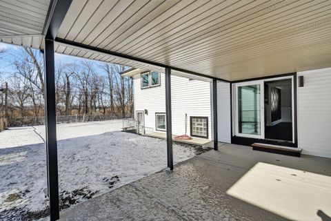 Tiny photo for 15554 S Park Avenue, South Holland, IL 60473 (MLS # 12548355)