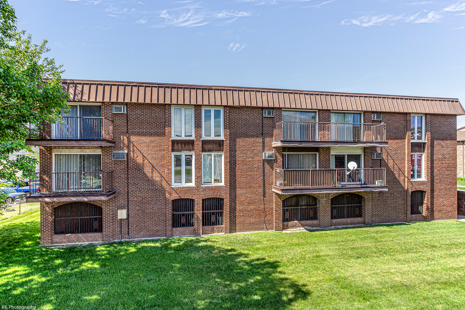 10408 Menard Avenue 3