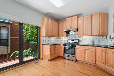 Tiny photo for 604 S Laflin Street, Chicago, IL 60607 (MLS # 12672822)