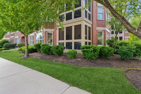 Tiny photo for 200 N River Lane #101, Geneva, IL 60134 (MLS # 12652364)