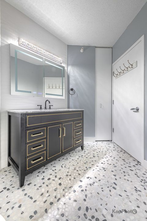 Tiny photo for 222 N Columbus Drive #2808, Chicago, IL 60601 (MLS # 12483927)