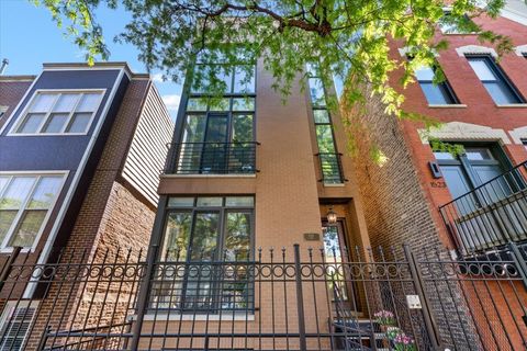 Photo of 1525 N Wood Street #2, Chicago, IL 60622 (MLS # 12660137)