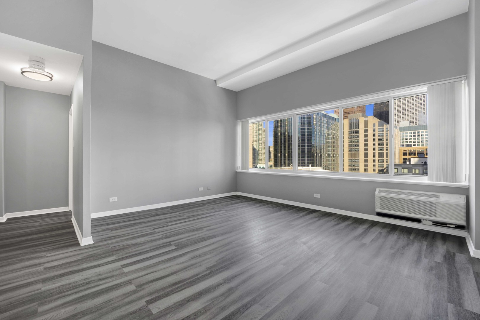 211 E Ohio Street 2925