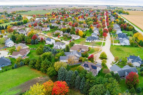 Tiny photo for 102 Quinlan Avenue, DeKalb, IL 60115 (MLS # 12415764)