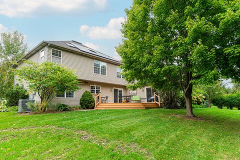 Tiny photo for 102 Quinlan Avenue, DeKalb, IL 60115 (MLS # 12415764)