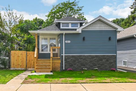 Photo of 1011 W 103rd Place, Chicago, IL 60643 (MLS # 12482807)