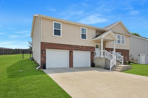 Tiny photo for 2510 Grey Fox Trail, Bloomington, IL 61705 (MLS # 12708812)