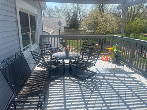 Tiny photo for 1408 Ridgeport Avenue, Bloomington, IL 61704 (MLS # 12593536)