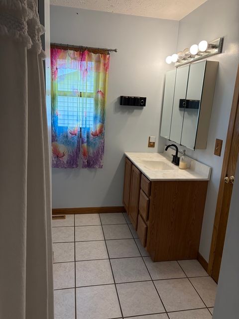 Tiny photo for 1408 Ridgeport Avenue, Bloomington, IL 61704 (MLS # 12593536)