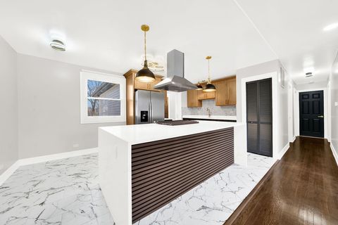 Tiny photo for 12843 Pleasant Court, Crestwood, IL 60418 (MLS # 12589850)