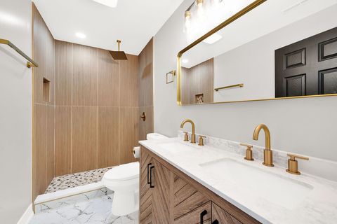 Tiny photo for 12843 Pleasant Court, Crestwood, IL 60418 (MLS # 12589850)