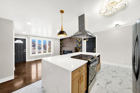 Tiny photo for 12843 Pleasant Court, Crestwood, IL 60418 (MLS # 12589850)