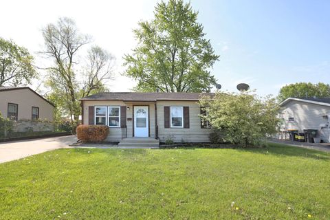 Photo of 111 Elm Lane, Streamwood, IL 60107 (MLS # 12634635)