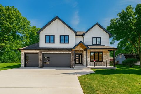 Photo of 9645 S 78th Court, Hickory Hills, IL 60457 (MLS # 12494395)