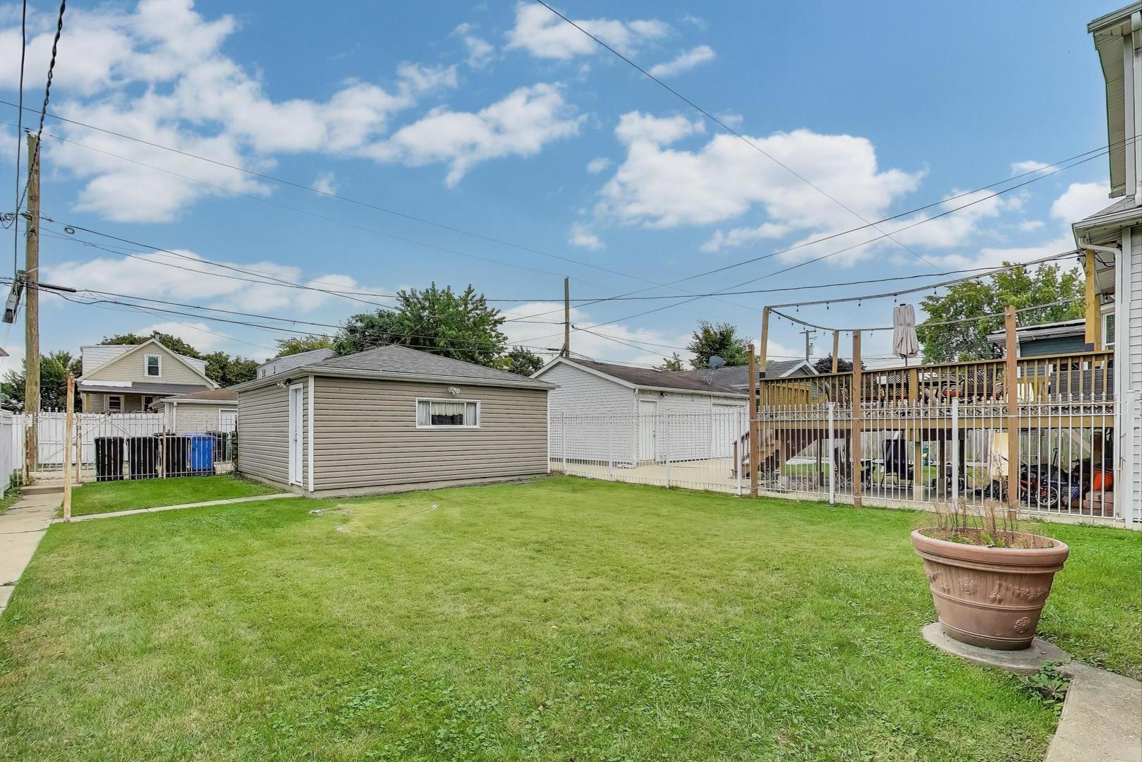 Chicago, Illinois 60630, United States, 3 Bedrooms Bedrooms, ,2 BathroomsBathrooms,Residential,Active,228791