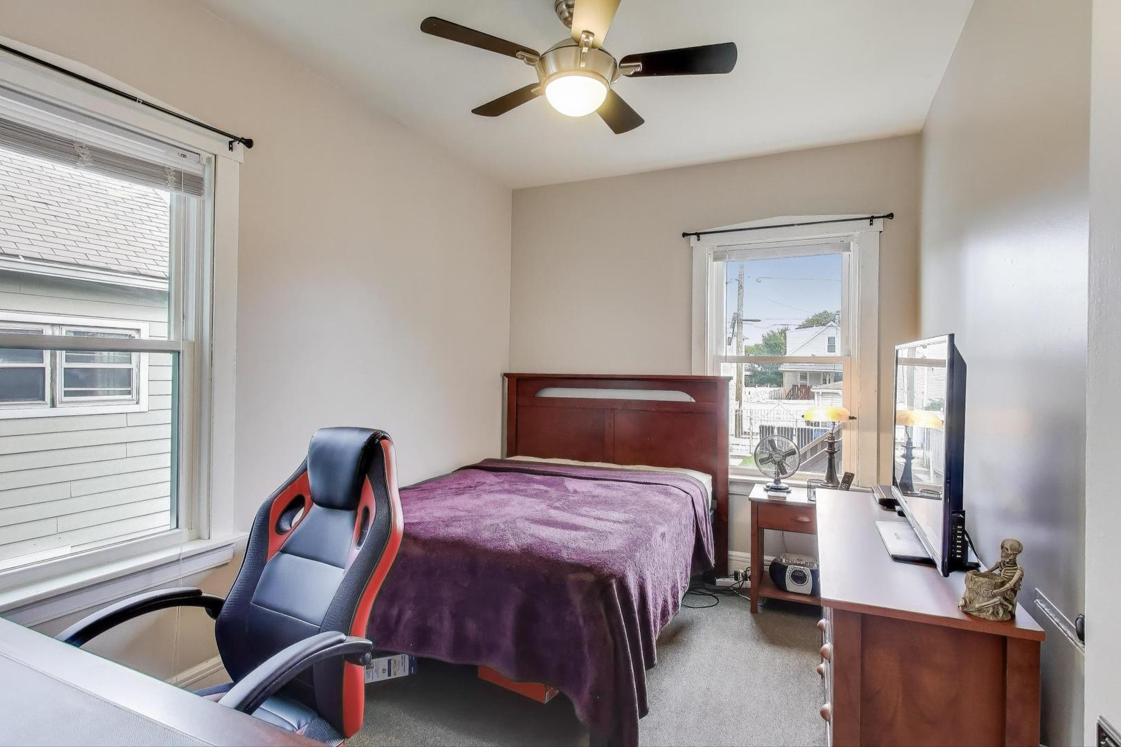 Chicago, Illinois 60630, United States, 3 Bedrooms Bedrooms, ,2 BathroomsBathrooms,Residential,Active,228791