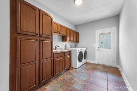 Tiny photo for 2814 Hapner Way, Batavia, IL 60510 (MLS # 12413124)