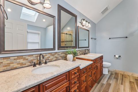 Tiny photo for 704 Greenbrier Court, North Aurora, IL 60542 (MLS # 12473597)