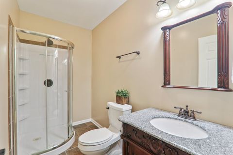 Tiny photo for 704 Greenbrier Court, North Aurora, IL 60542 (MLS # 12473597)