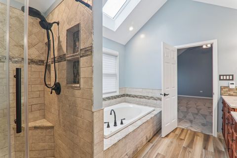 Tiny photo for 704 Greenbrier Court, North Aurora, IL 60542 (MLS # 12473597)