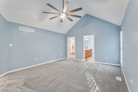 Tiny photo for 704 Greenbrier Court, North Aurora, IL 60542 (MLS # 12473597)