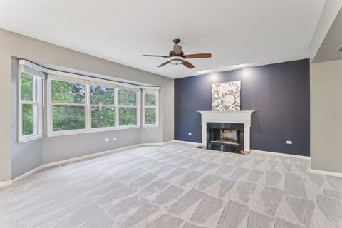 Tiny photo for 704 Greenbrier Court, North Aurora, IL 60542 (MLS # 12473597)