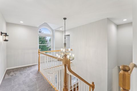 Tiny photo for 704 Greenbrier Court, North Aurora, IL 60542 (MLS # 12473597)