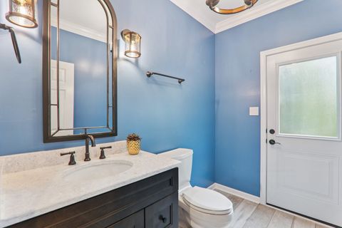 Tiny photo for 704 Greenbrier Court, North Aurora, IL 60542 (MLS # 12473597)