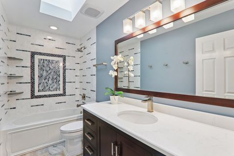 Tiny photo for 704 Greenbrier Court, North Aurora, IL 60542 (MLS # 12473597)