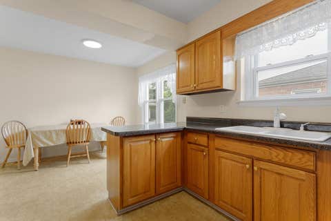 Tiny photo for 5024 Harnew Road S, Oak Lawn, IL 60453 (MLS # 12688682)