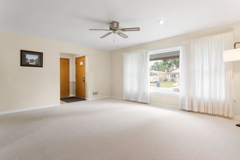 Tiny photo for 5024 Harnew Road S, Oak Lawn, IL 60453 (MLS # 12688682)