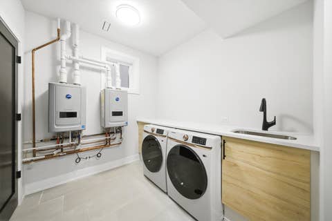 Tiny photo for 2457 W Byron Street, Chicago, IL 60618 (MLS # 12630212)