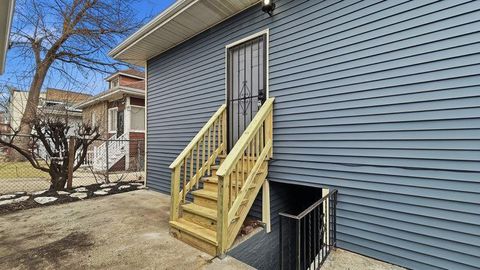 Tiny photo for 7724 S Chappel Avenue, Chicago, IL 60649 (MLS # 12611597)