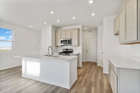 Tiny photo for 306 Kingsport Drive, South Elgin, IL 60177 (MLS # 12561486)