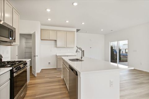 Tiny photo for 306 Kingsport Drive, South Elgin, IL 60177 (MLS # 12561486)